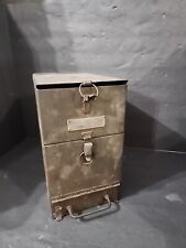 Vintage 1940s-50 U.S. Army Signal Corps Radio Chest CH-264 Green picture