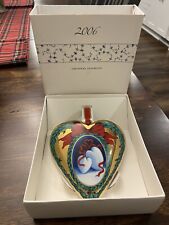 Royal Copenhagen Heart of Christmas, “Hearts of Snow” Wall Pocket 2006 picture