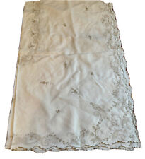 VINTAGE HAND EMBROIDERED BANQUET LINEN TABLECLOTH 108” + 22 AST NAPKINS FINE picture