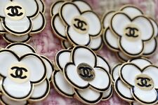 100%  Authentic VINTAGE Stamped BUTTONS 6 pieces  30 mm 1,1 inch Gold logo  picture