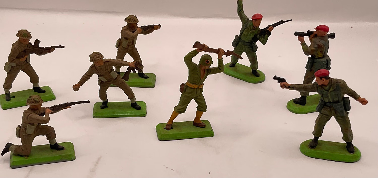 Vintage Britains Ltd Deetail Plastic Metal Base Toy Soldiers Lot World War II
