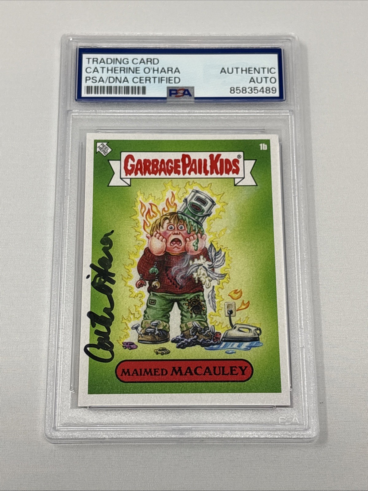 Catherine O’Hara Signed 2022 TOPPS GPK   MAIMED MACAULEY  1b Home Alone PSA DNA