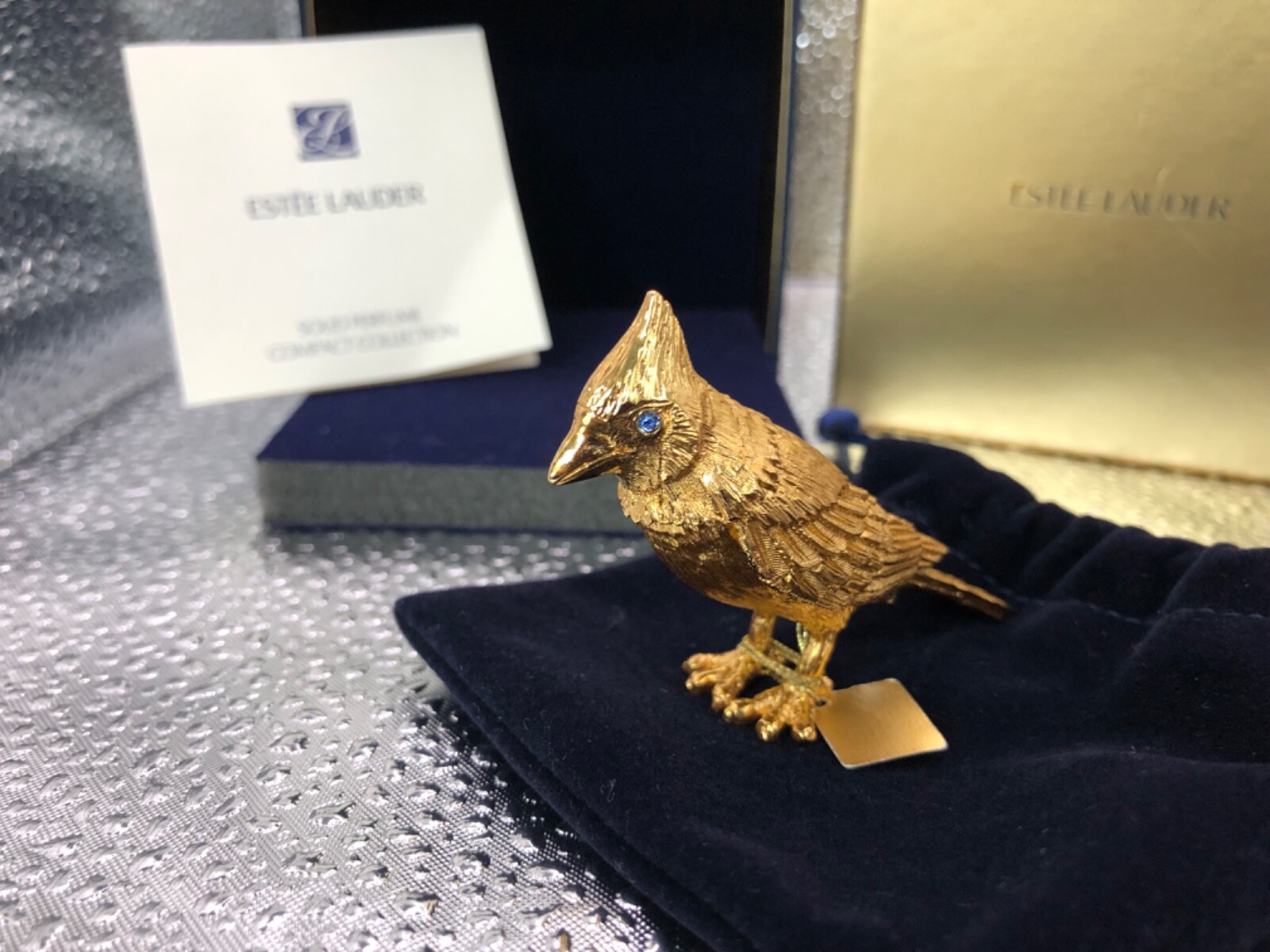 Estee Lauder Golden Bird Solid Perfume Compact 2010 NEW Pleasures