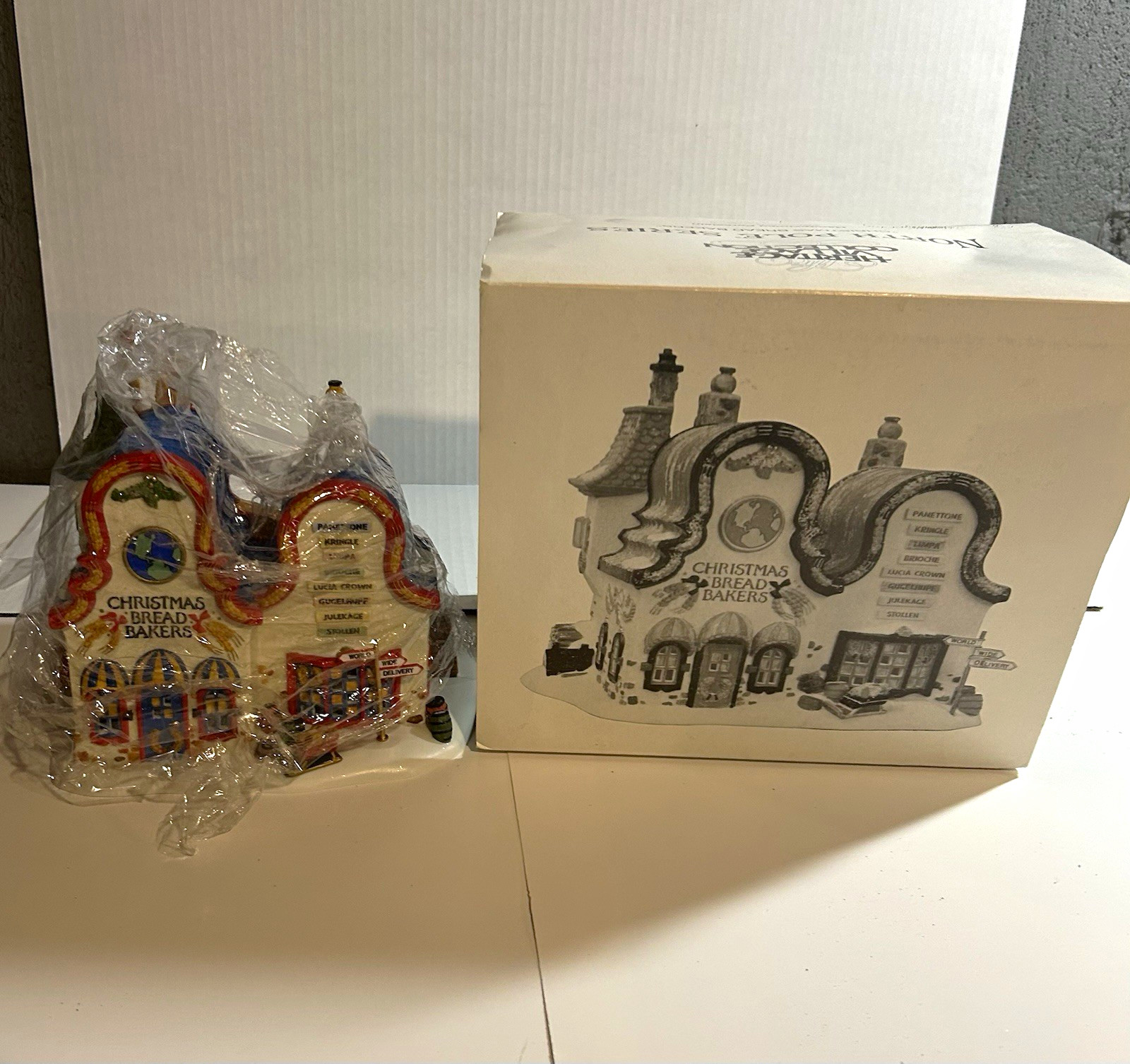 Department 56 Heritage Village North Pole Christmas Bread Bakers Porcelain Boxed