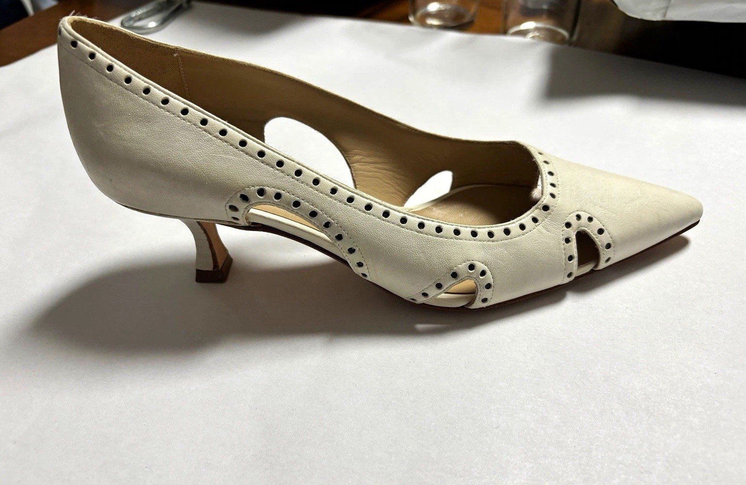 Manolo Blahnik Master Sample Boiu 50 White Leather Pump Single Right Shoe EU 37