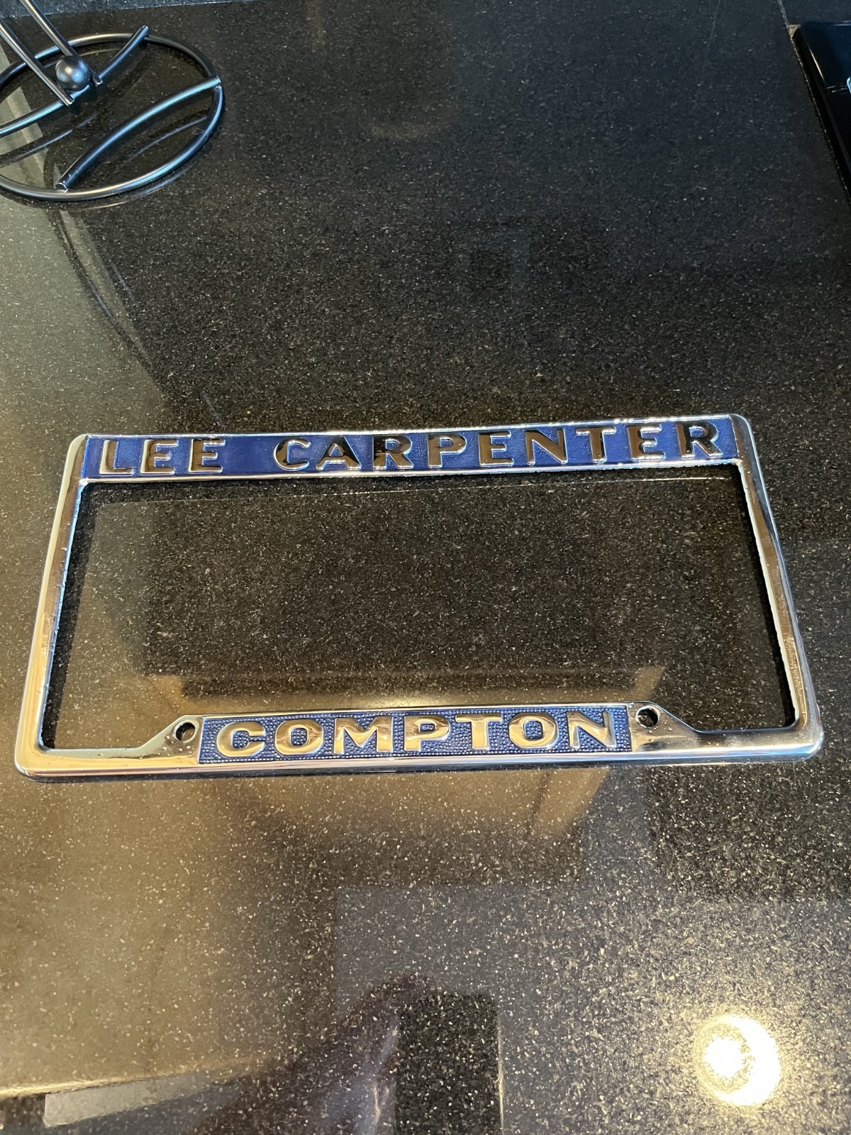 VINTAGE VW LEE CARPENTER DEALERSHIP LICENSE  PLATE FRAME COMPTON