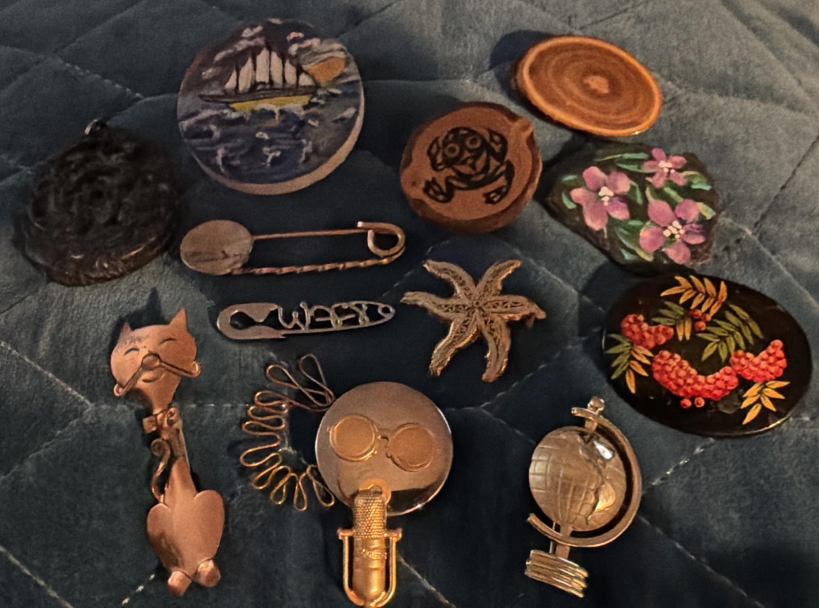 Vintage Interesting Eclectic Lot Brooch’s Flower Ship Deco Cat