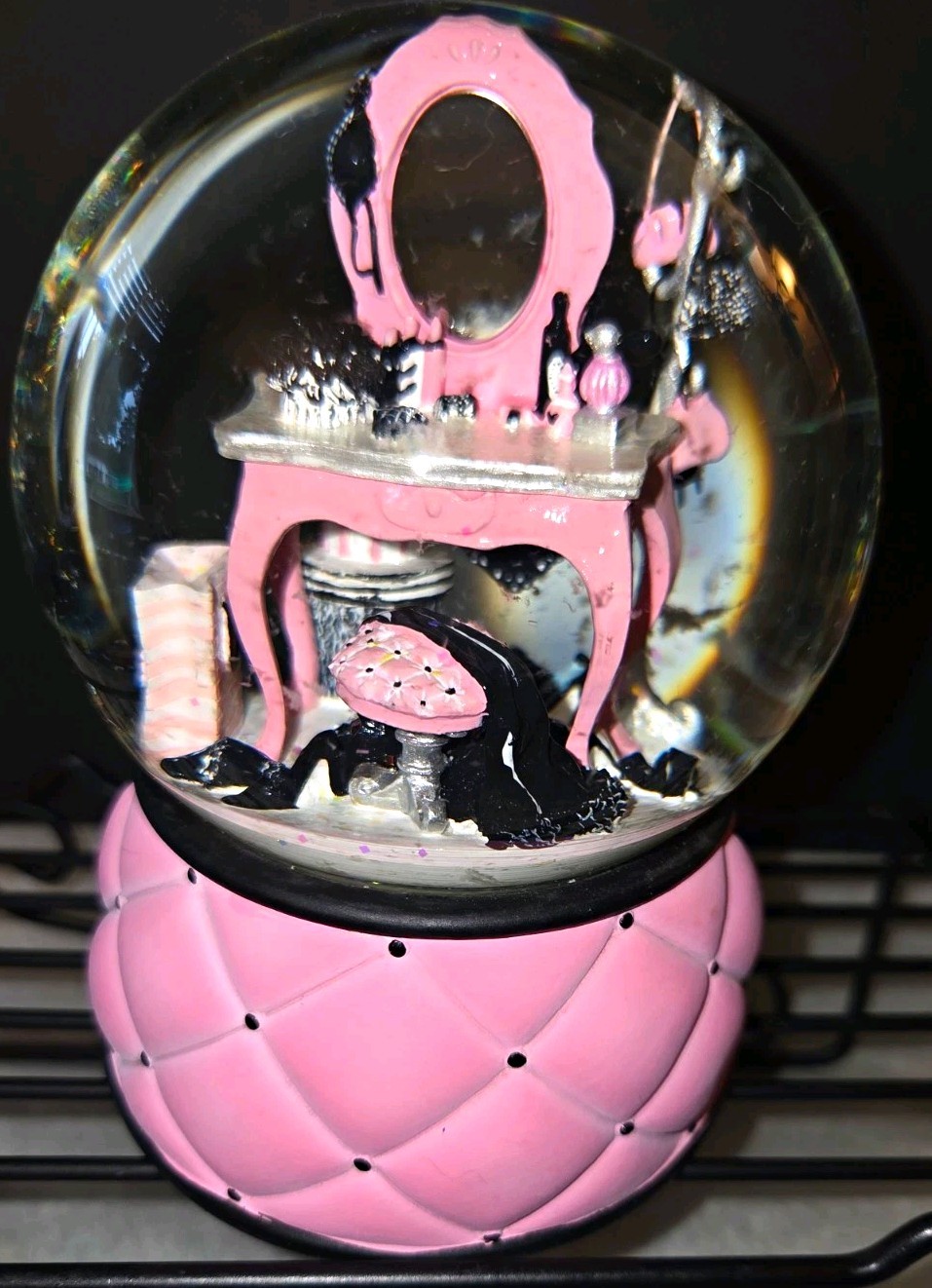 Victoria's Secret Pink Vanity Musical Snow Globe “La Vie en Rose” Glitter