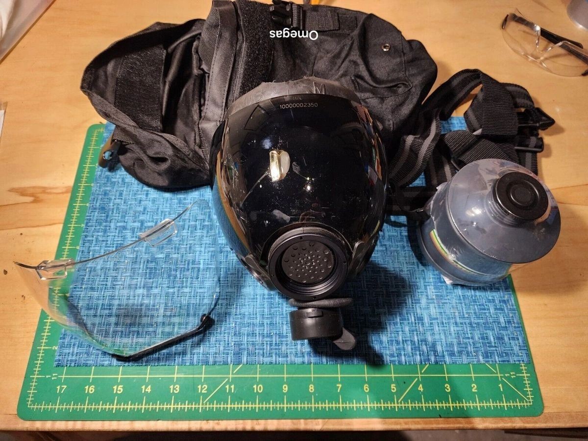 MSA Millennium Gas mask Medium. Police Surplus, NEVER USED. Full kit here