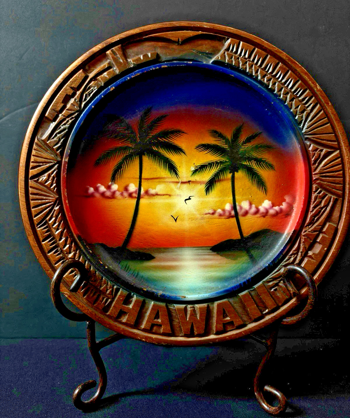Vintage Hawaii Souvenir Wooden Hand Carved Painted Plate Hawaiian Sunset Tiki