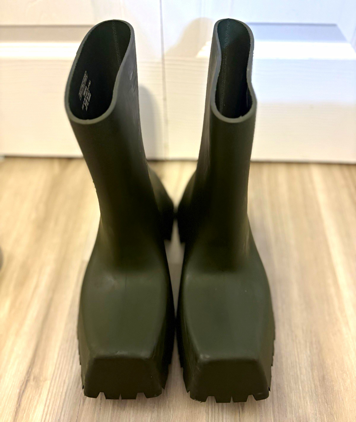 Balenciaga Trooper Boots Dark Green Men’s Size 10.   .Authentic.