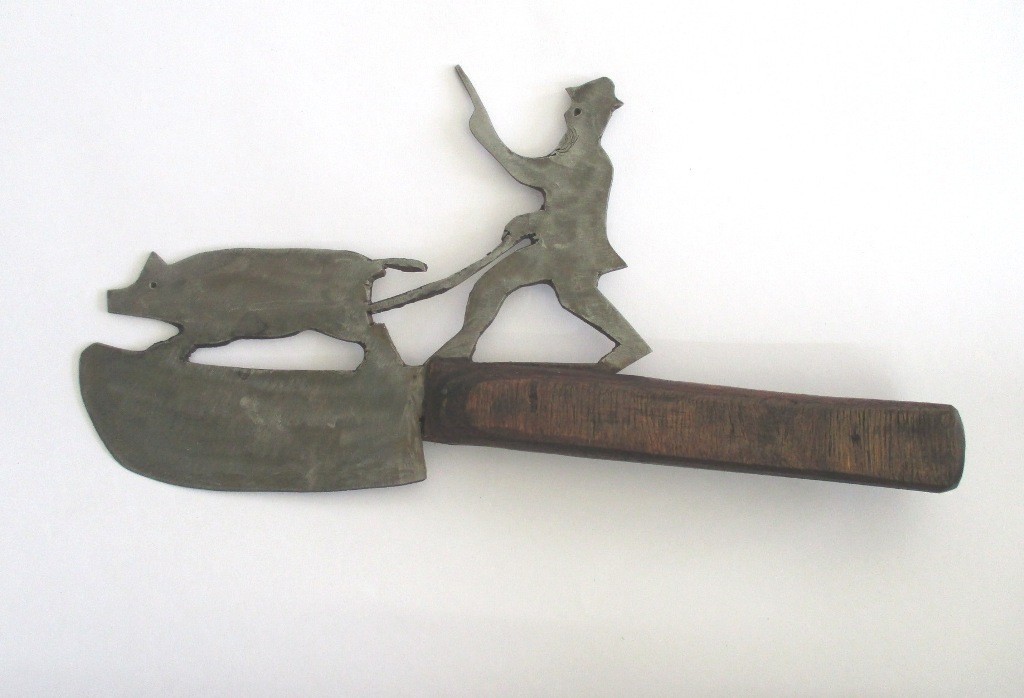 ANTIQUE BUTCHER\'S MEAT CLEAVER CHOPPER KNIFE UNUSUAL DESIGN .