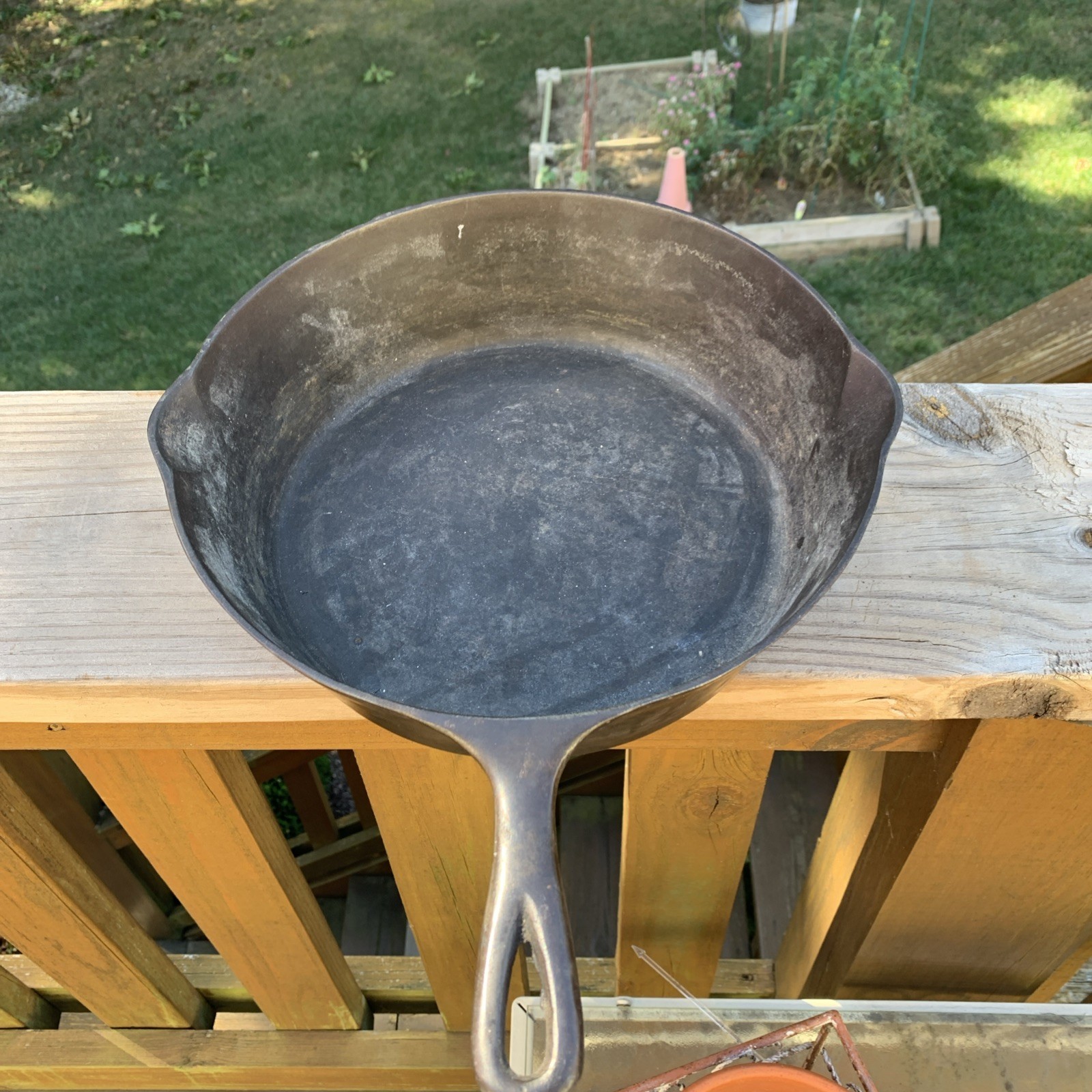 WAPAK Straight Block Logo No. 9 Cast Iron Skillet 1903-1910 