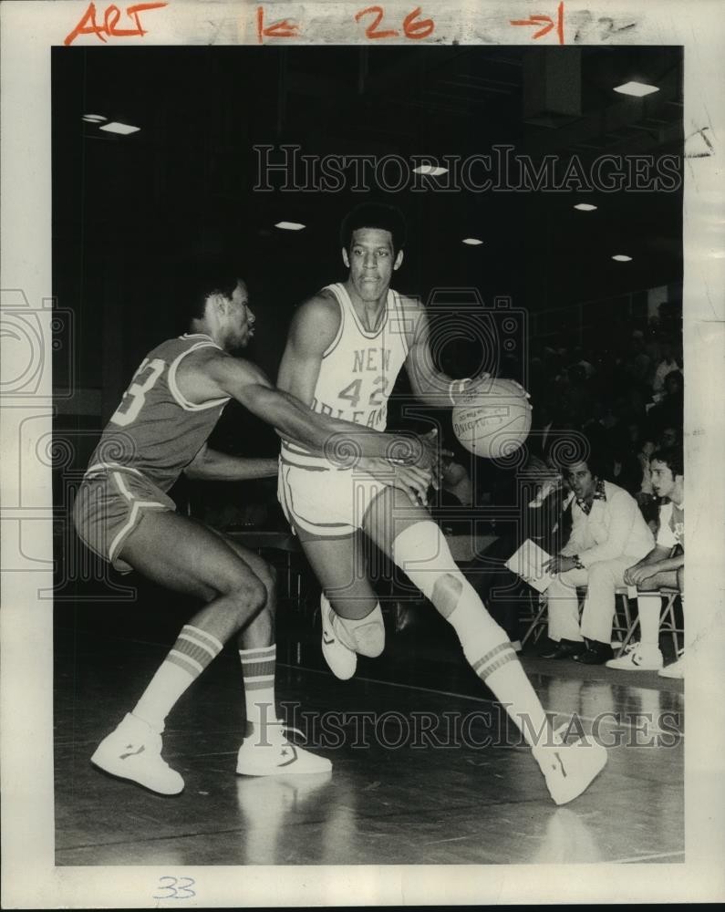 1978 Press Photo Wayne Cooper, New Orleans Basketball Player at Game - nos05802