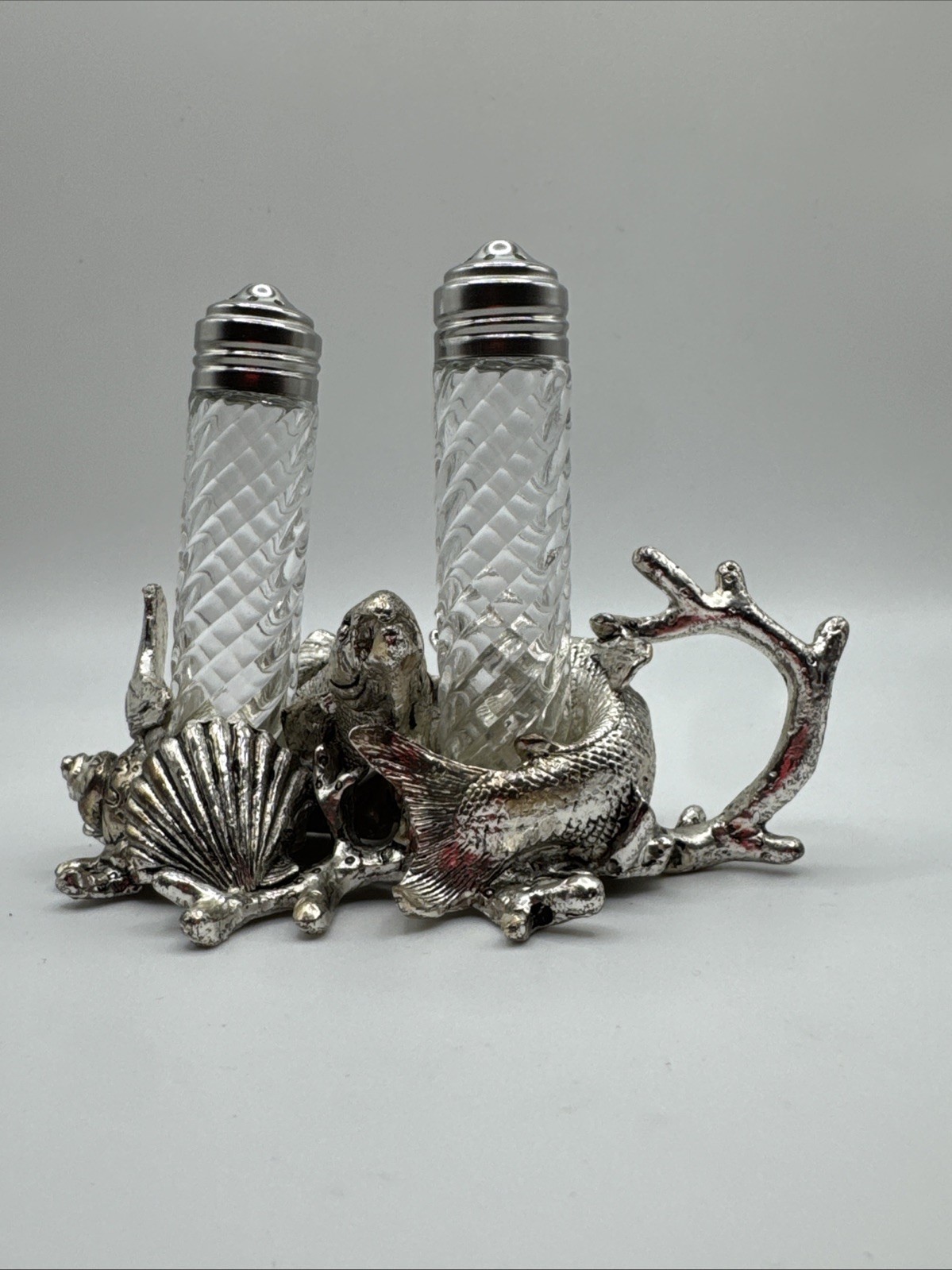 Vintage ARTHUR COURT Aluminum SALT AND PEPPER Fish Coastal Sea Shell Beach Set