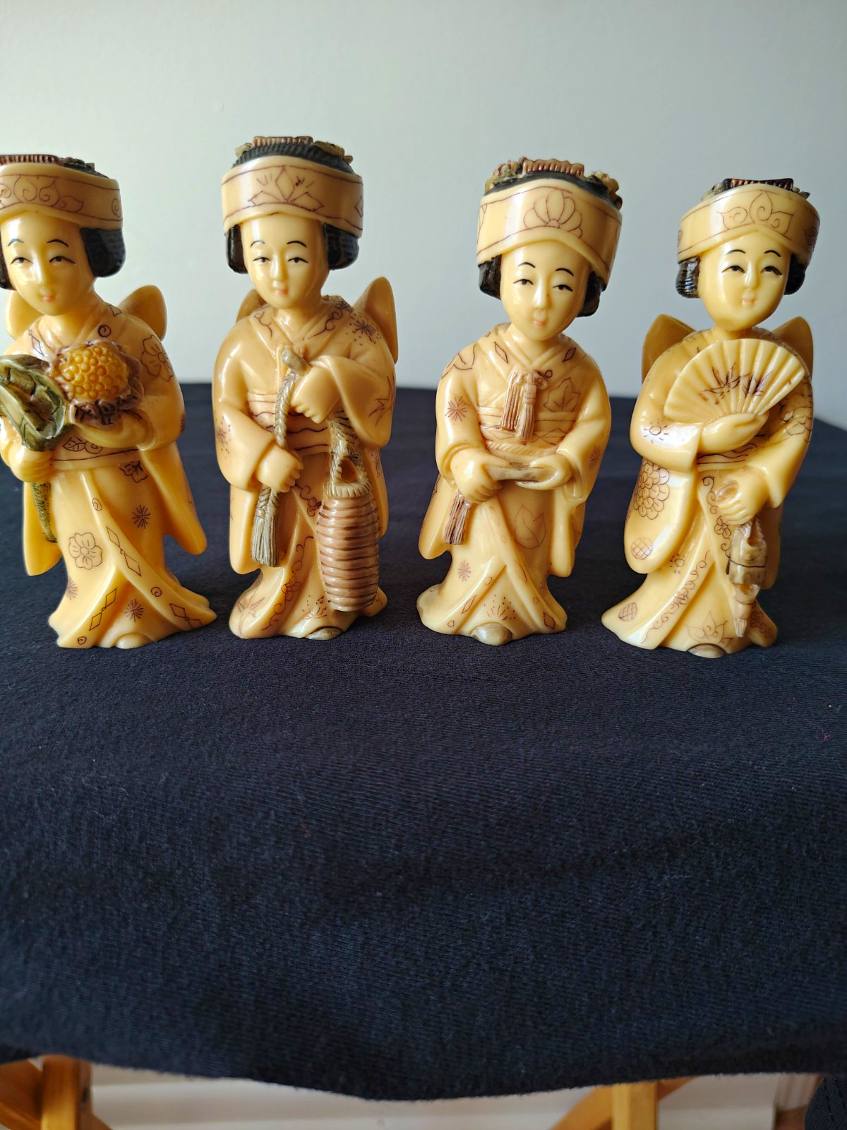 VNTG Japanese Faux Ivory Resin Figurines Geisha Statues Set of 4 W/Markers Mark