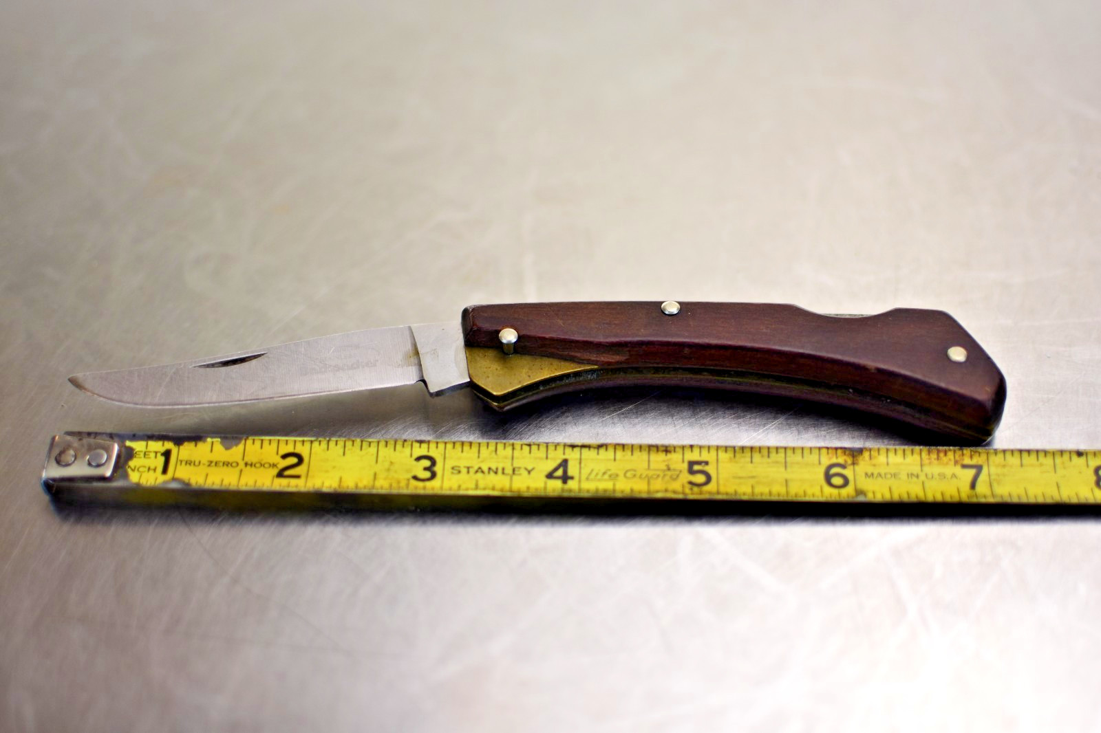 Vint. Stainless Blade Pocket Knife