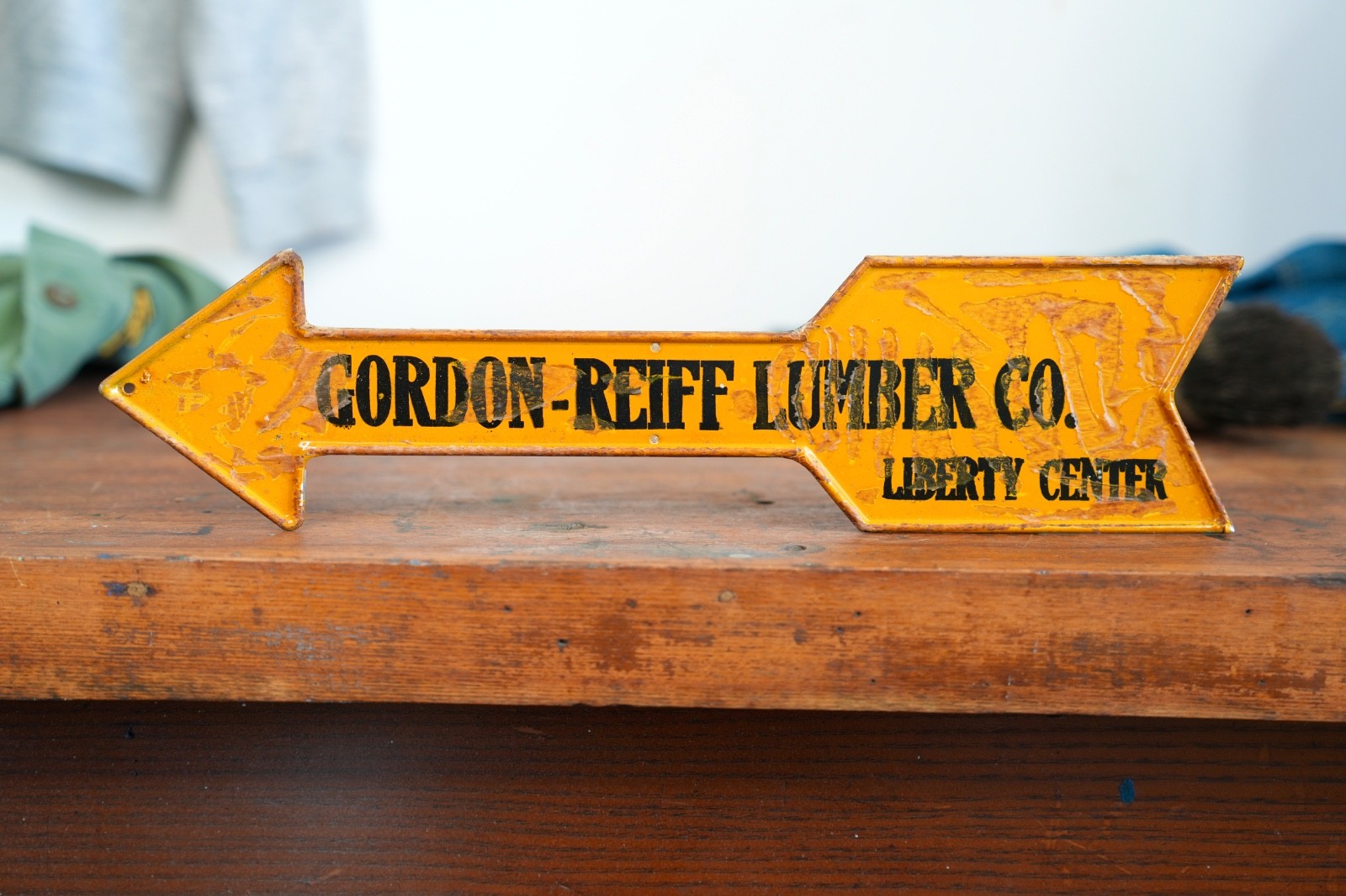 Vintage Gordon Reiff Lumber Weathervane Directional Arrow Metal Sign Antique NOS