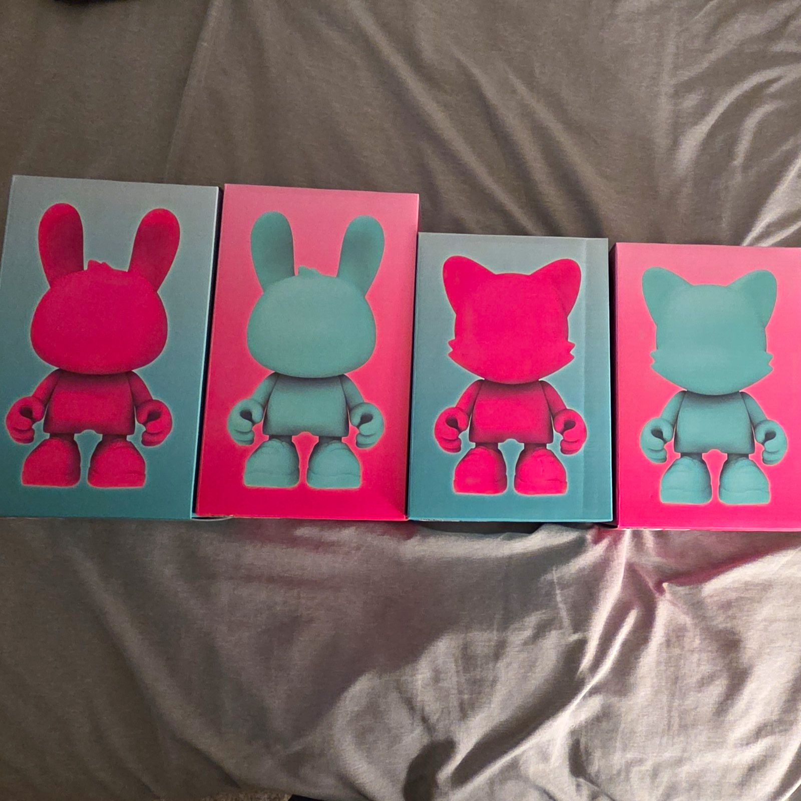 Bear Color Variant Figure Set Pink/Teal Multicolor Plastic (Pack of 4)