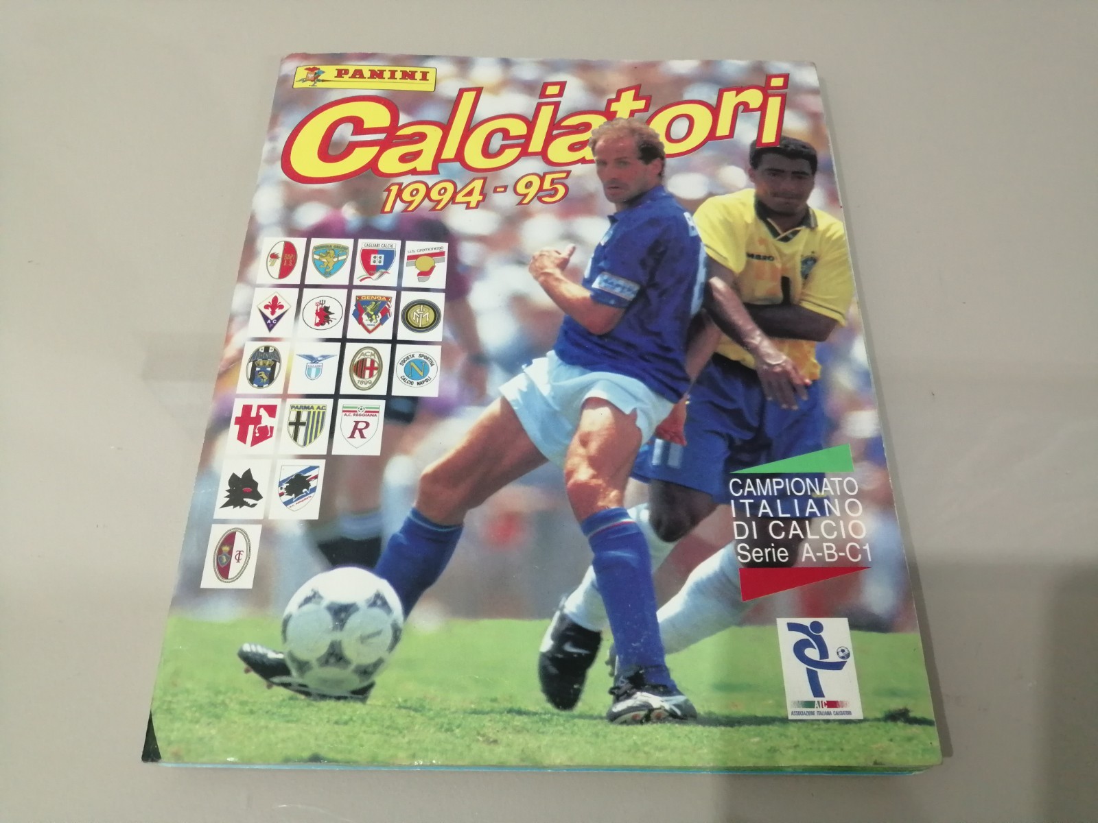 1994/95 Complete Sandwich Figure Album - 9 Figures with Stick and Stack Ref. A218