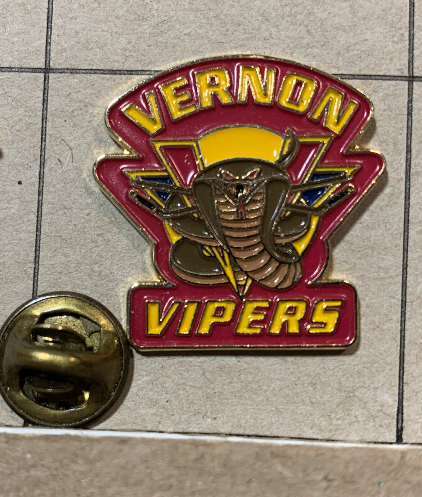 Vernon Vipers Sports  British Columbia Souvinor Pin BC#10
