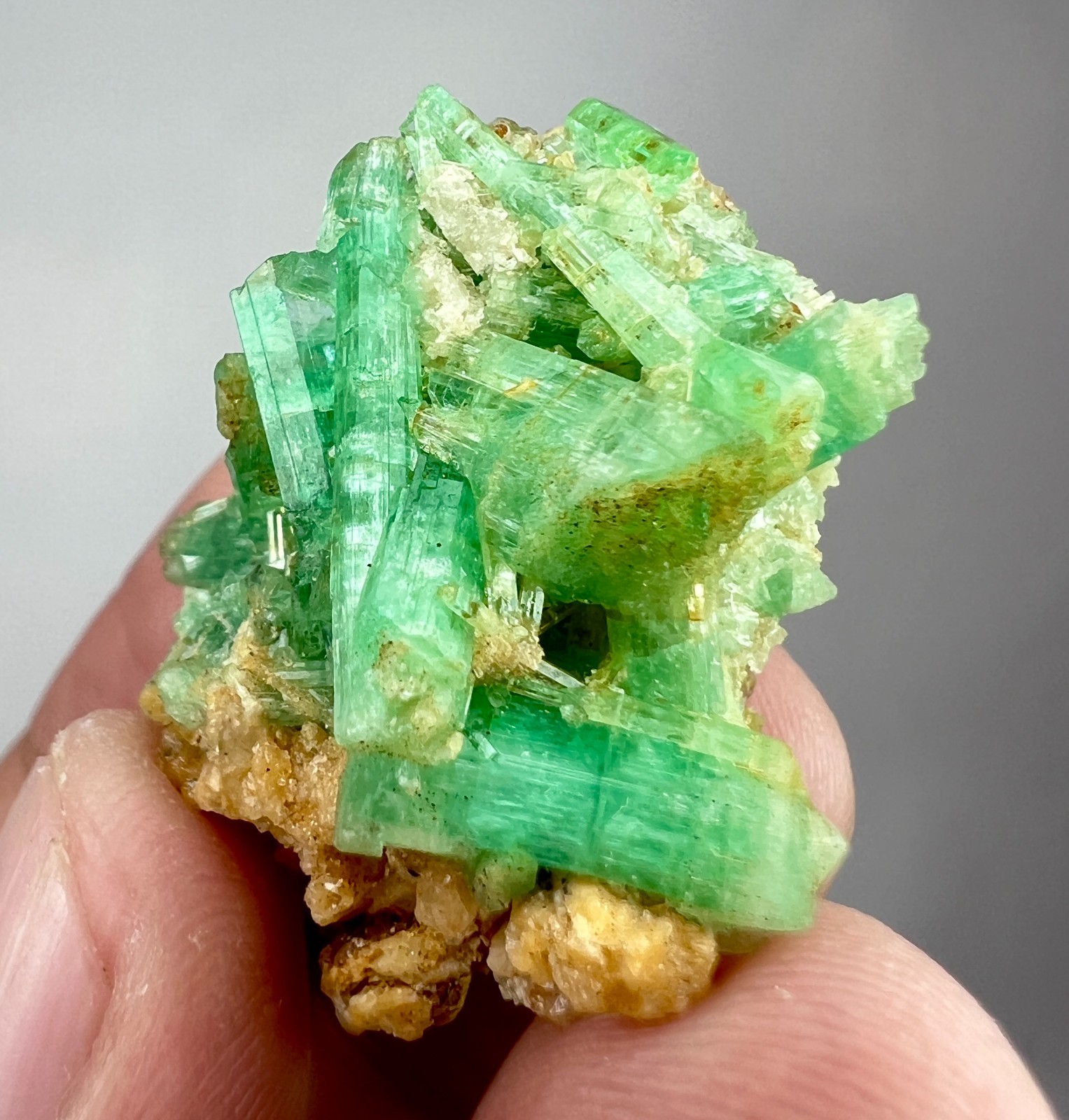 62 CT Amazing Emerald Crystals Bunche Specimen From Panjsher Afghanistan r-2