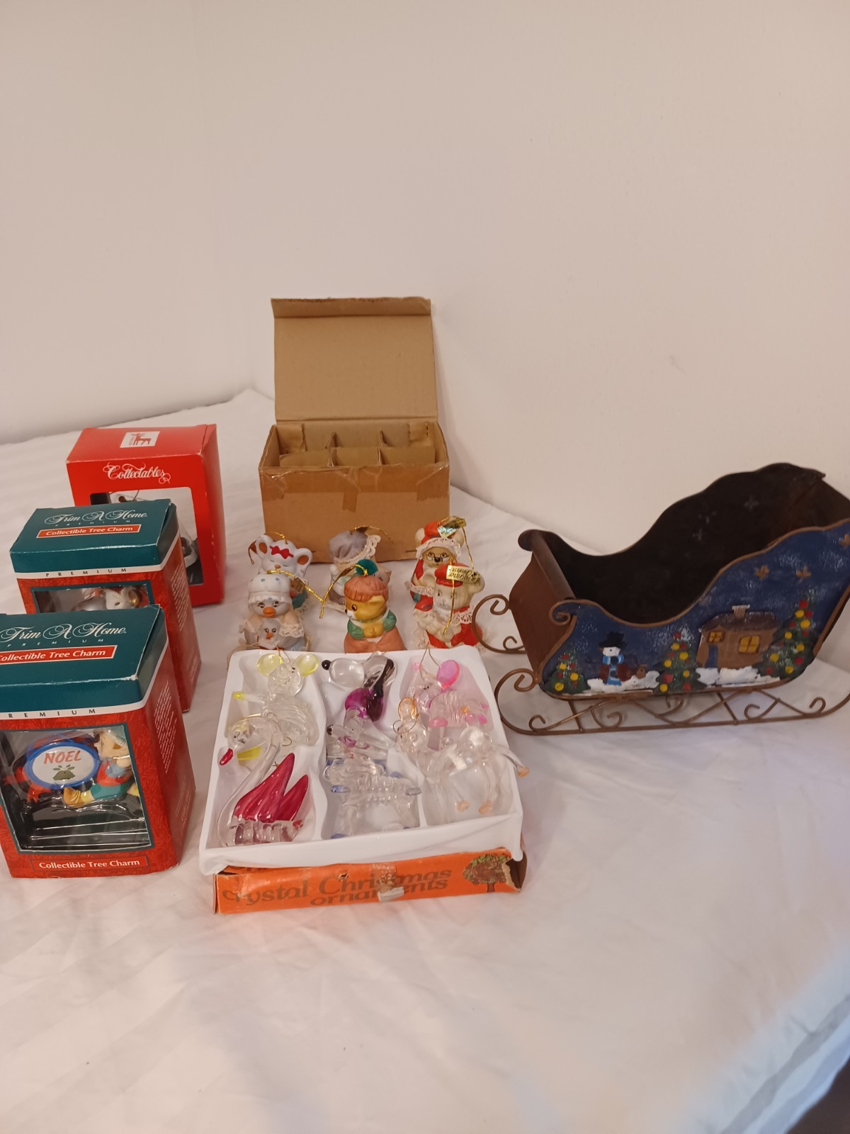 VINTAGE 1980S CHRISTMAS ORNAMENTS HANDCRAFTED HANDPAINTED TOTAL OF 16…