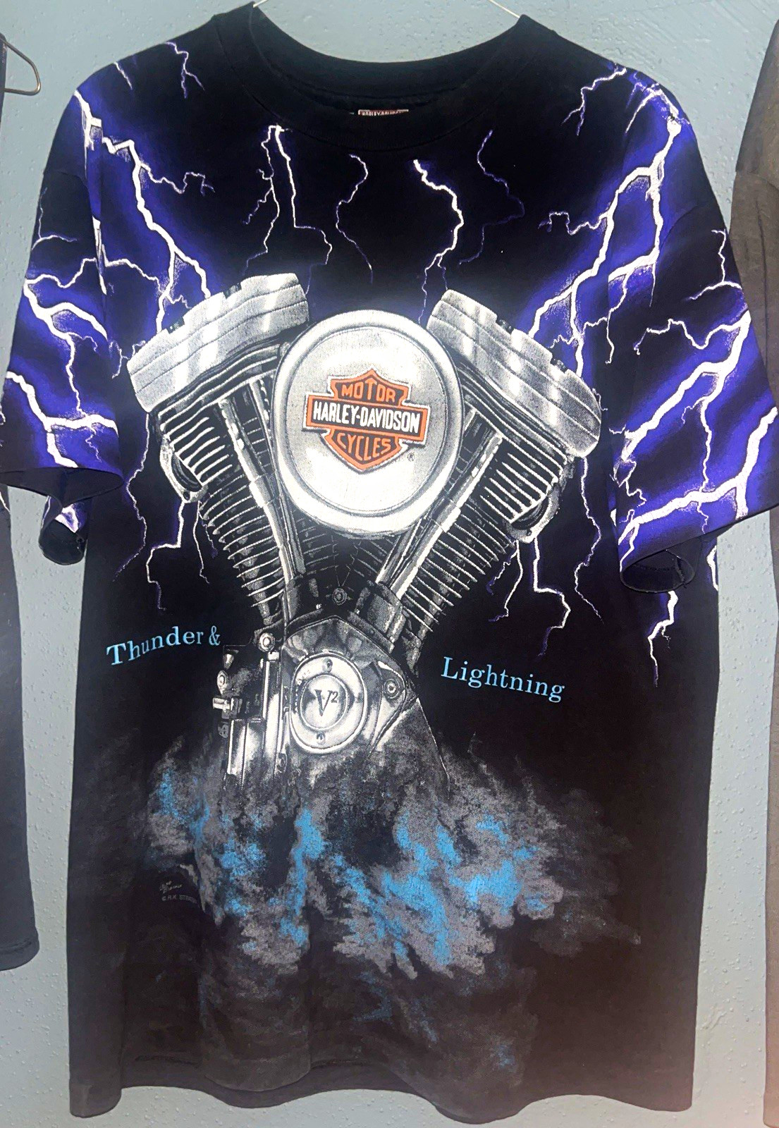 Vintage Harley-Davidson Thunder & Lightning V-Twin Engine Graphic T-Shirt Size L