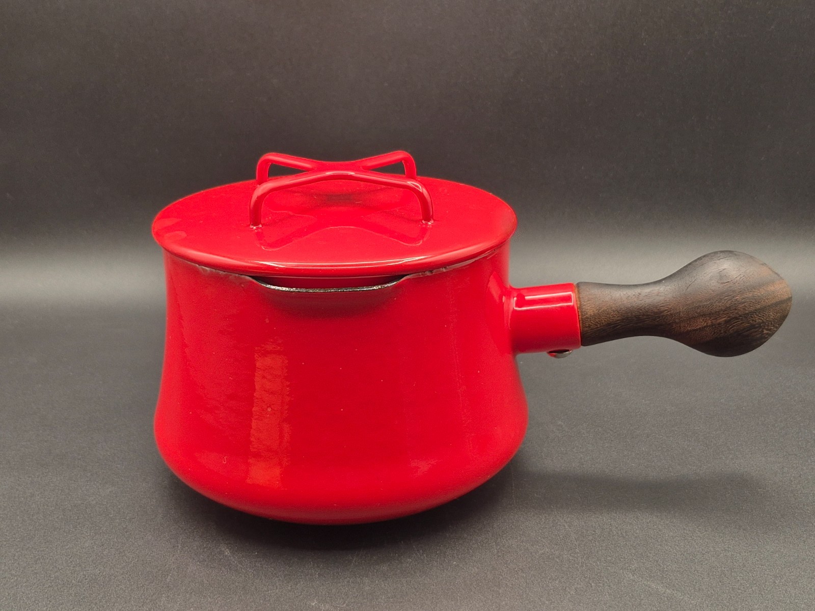 Vtg DANSK Kobenstyle Vibrant Red Enamel 1-Qt to 1.5-Qt Saucepan w/ Lid - France
