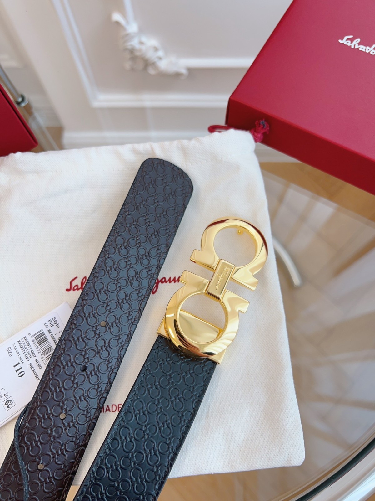 NWT Ferragamo belt mens Reversible Gold Buckle authentic