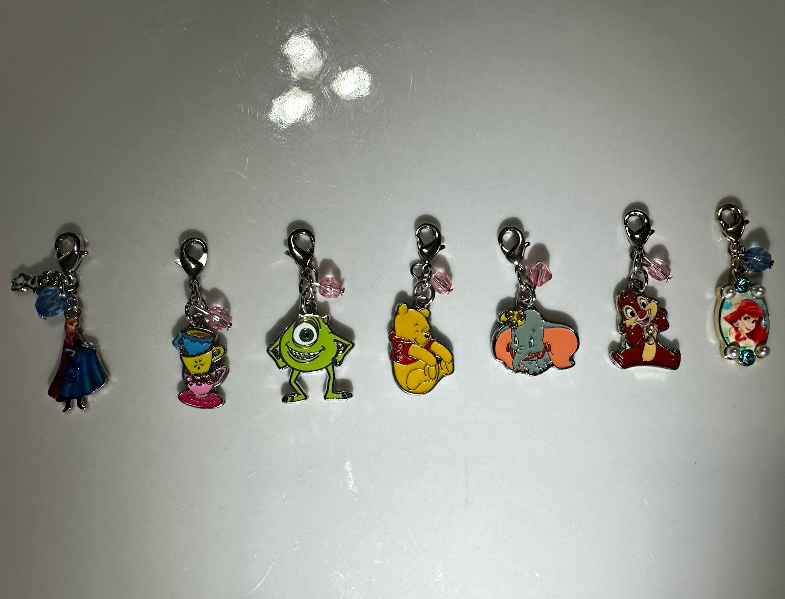 Disney World park iconic character Dangle Charm exclusive Limited edition 7 pc ￼