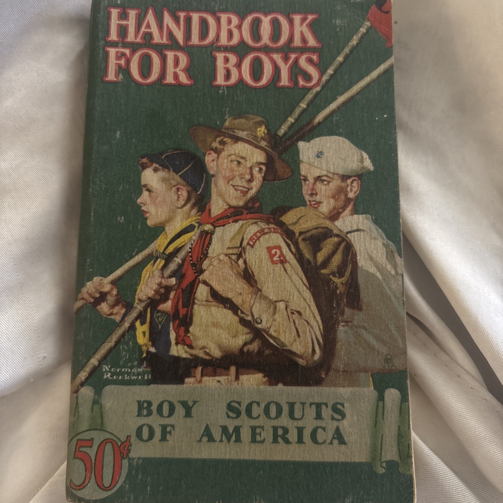 VINTAGE 1945  EDITION BOY SCOUT HANDBOOK, 38TH PRINTING Norman Rockwell cover