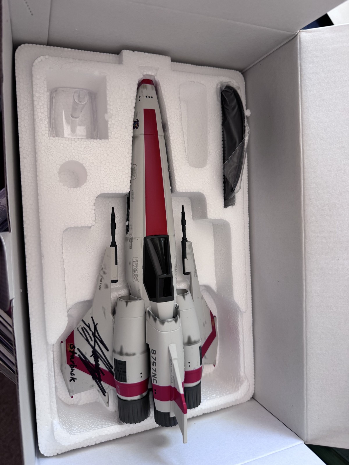 Katee Sackhoff Autographed Master Collectibles Colonial Viper MK.II NEW