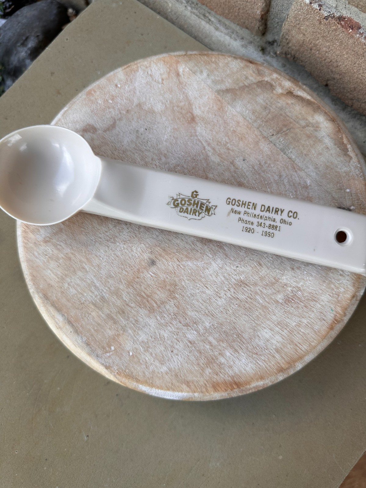 VINTAGE GOSHEN DAIRY New Philadelphia Dover Ohio Advertising measuring spoon cup
