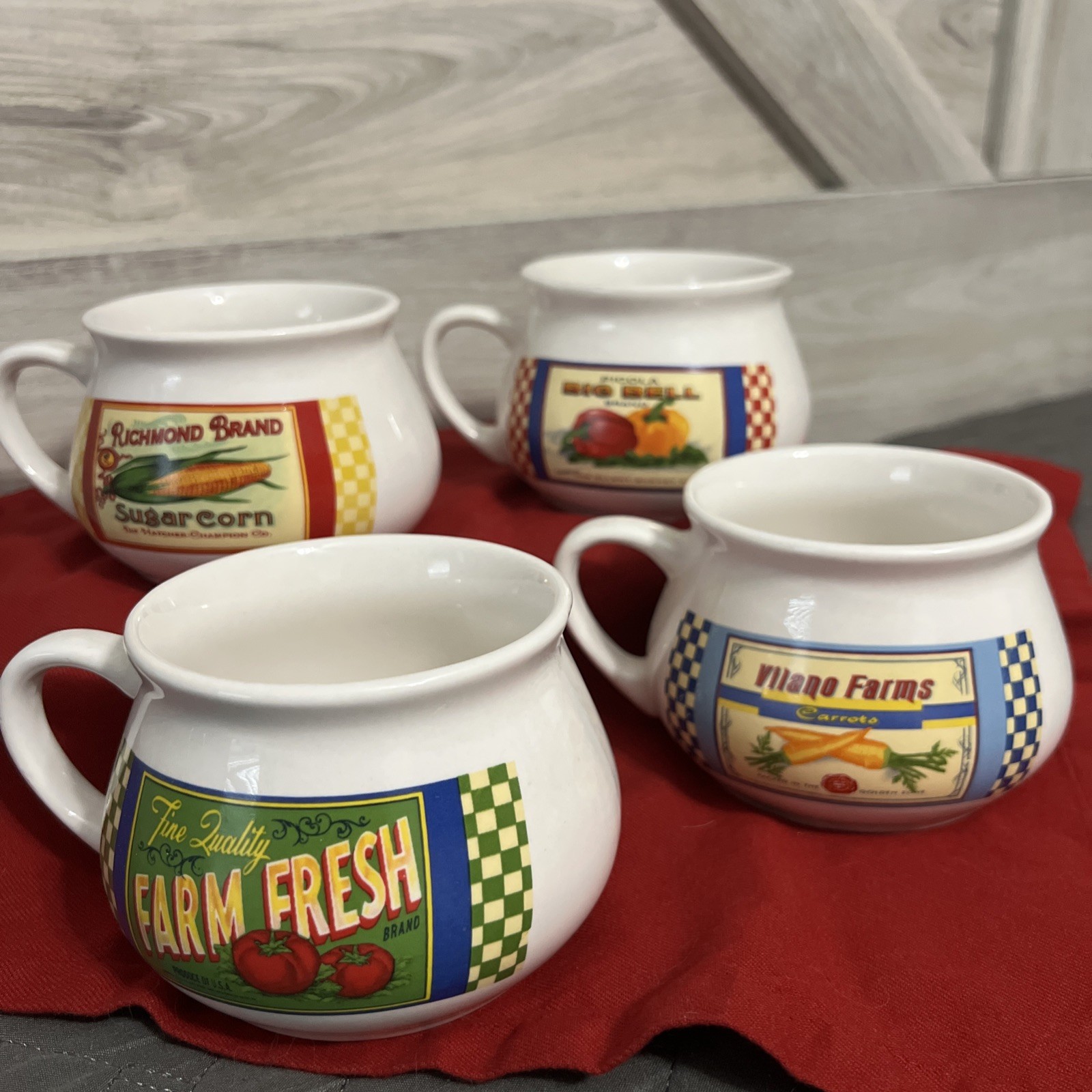 Set Of 4 Dat\'l Do-It Inc Vintage Soup Bowls Mugs Cups Carrot Tomato Corn Peppers