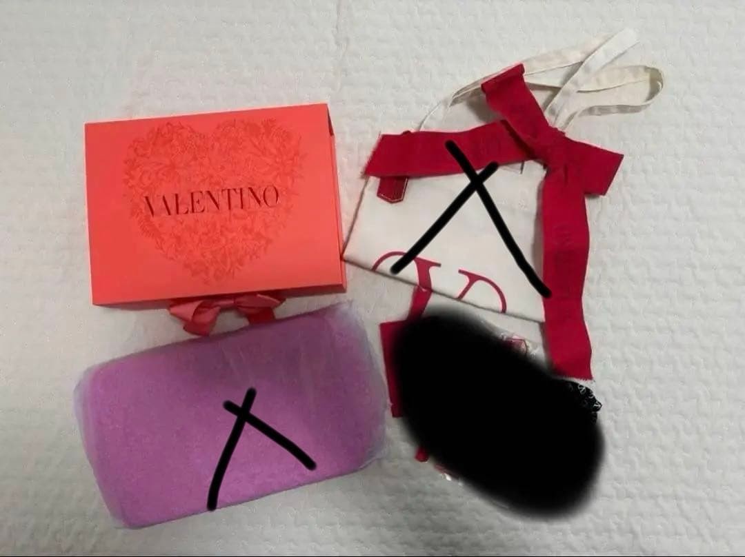 Valentino novelty set #29c556