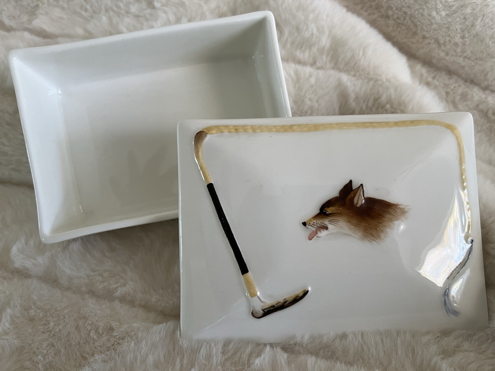 Rare Royal Doulton FOX Porcelain  Cigarette /Trinket Box w/Lid. Signed S Hall. 