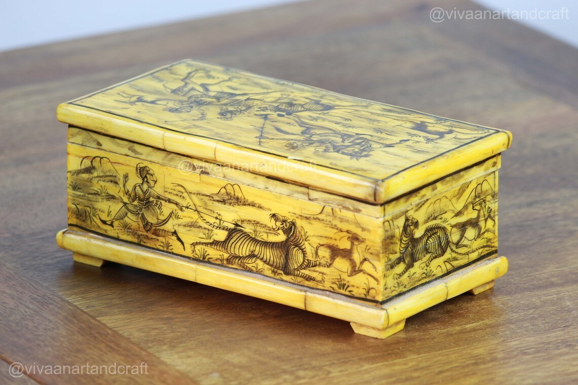 Vintage Indian Bone Inlay Box Hand Painted Tiger Hunting Scene Decorative