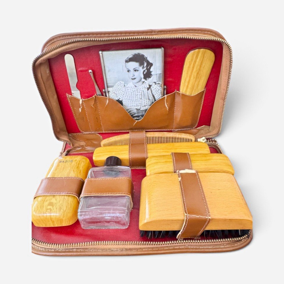 Vintage Mid Century Mens Travel Vanity Kit Geraldine Fitzgerald Photo Framed 