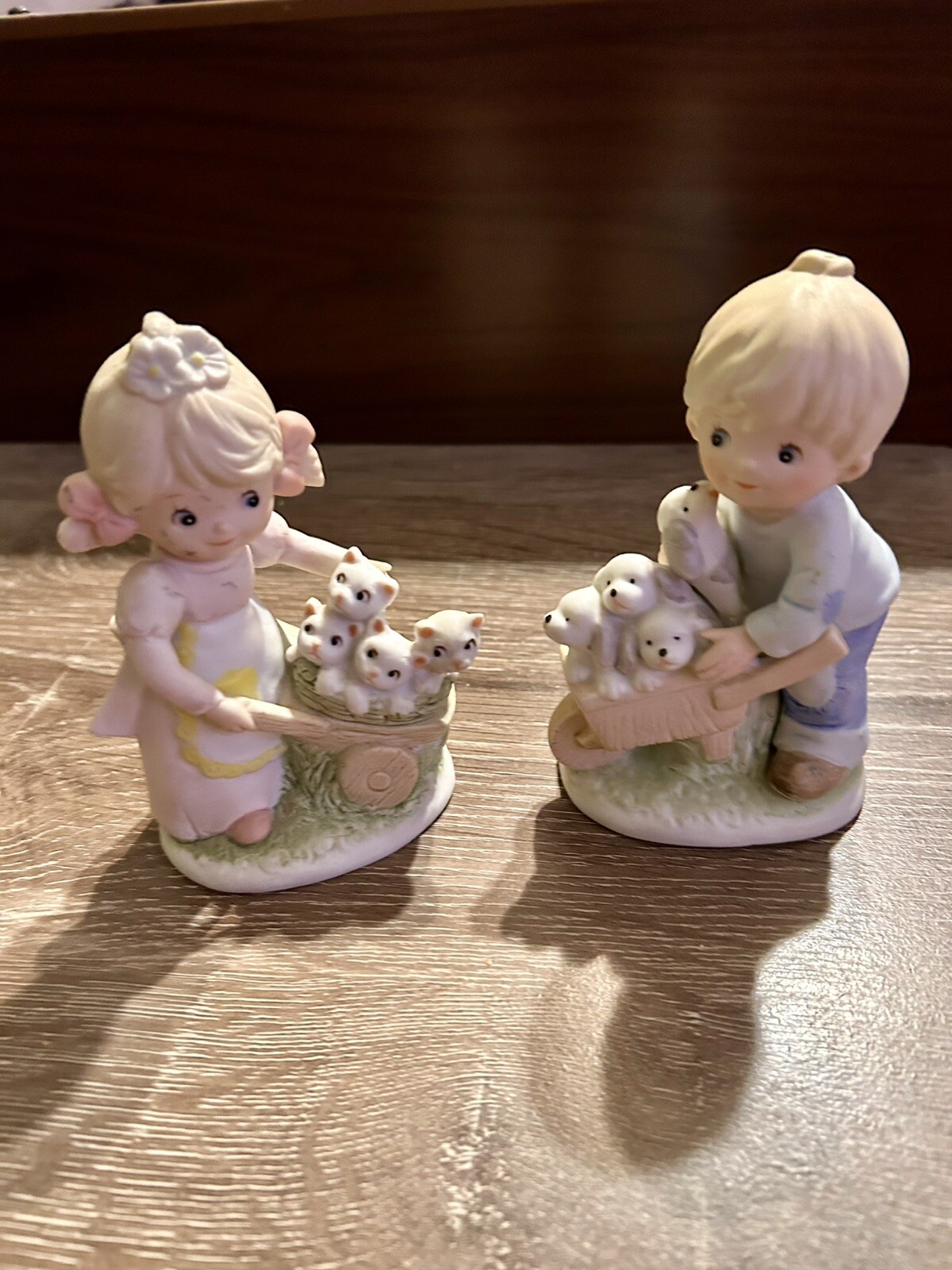 Vintage HOMCO 1402 Porcelain Figurine Set Girl W/ Kittens Boy W/ Puppies Marked