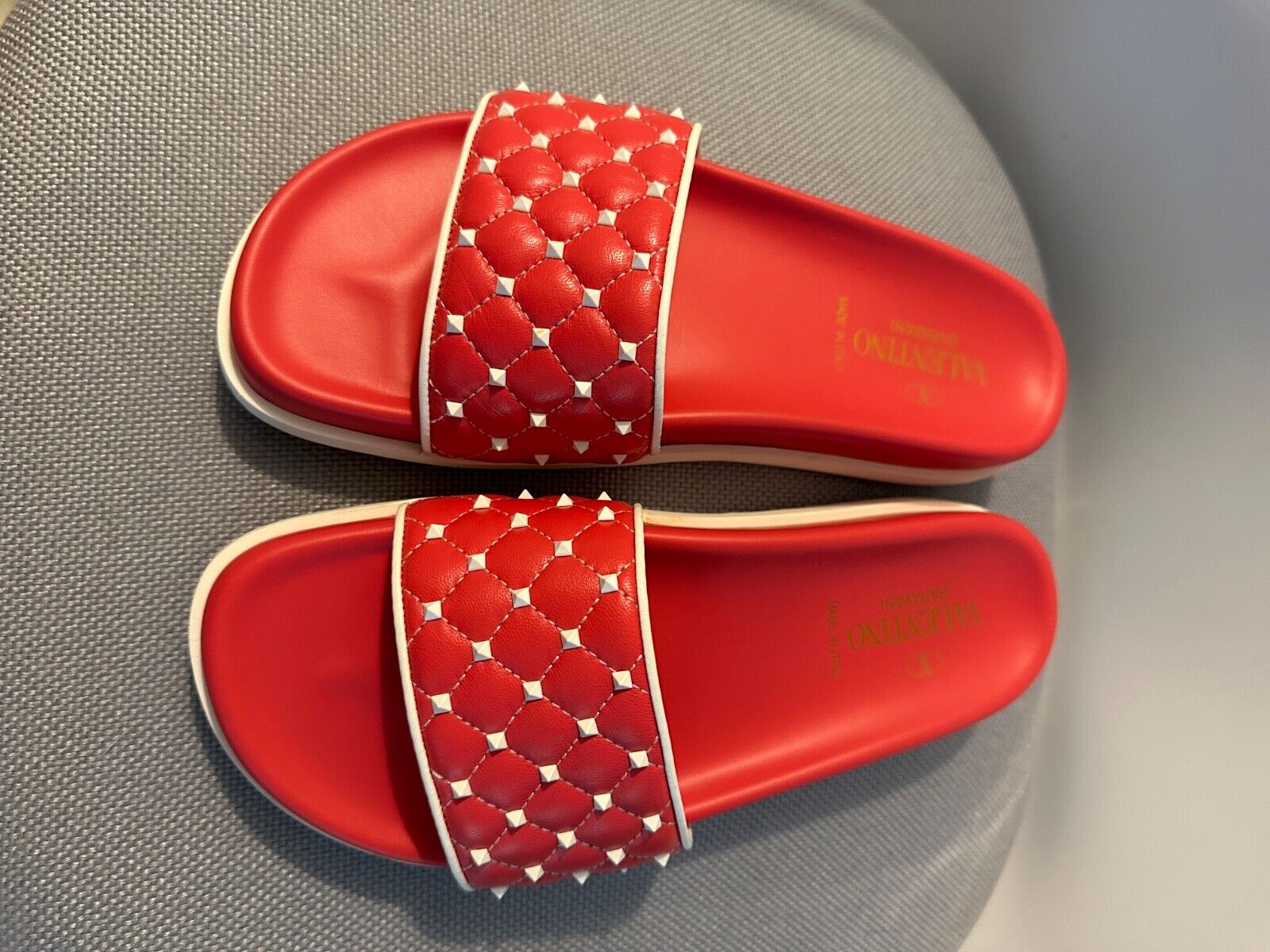 valentino sandals size36.5