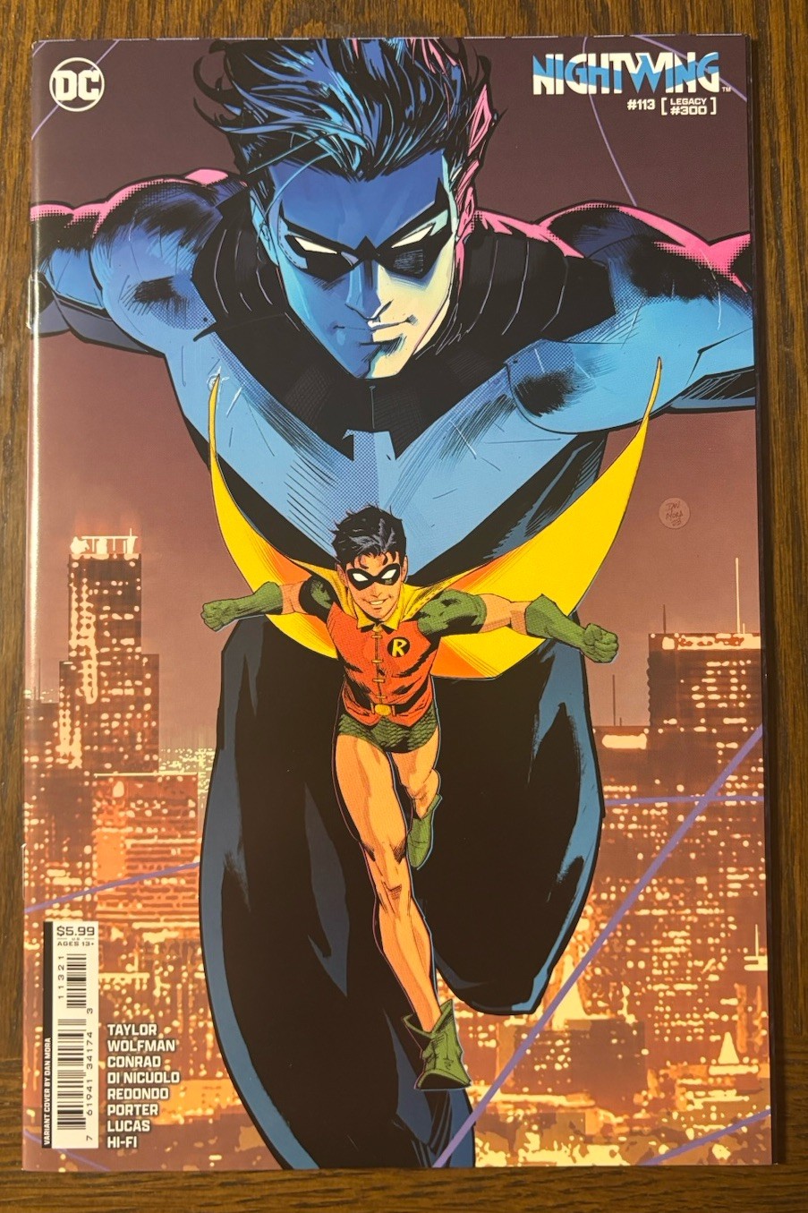 Nightwing #113 Dan Mora Card Stock Variant Cover B Robin VHTF NM Pics