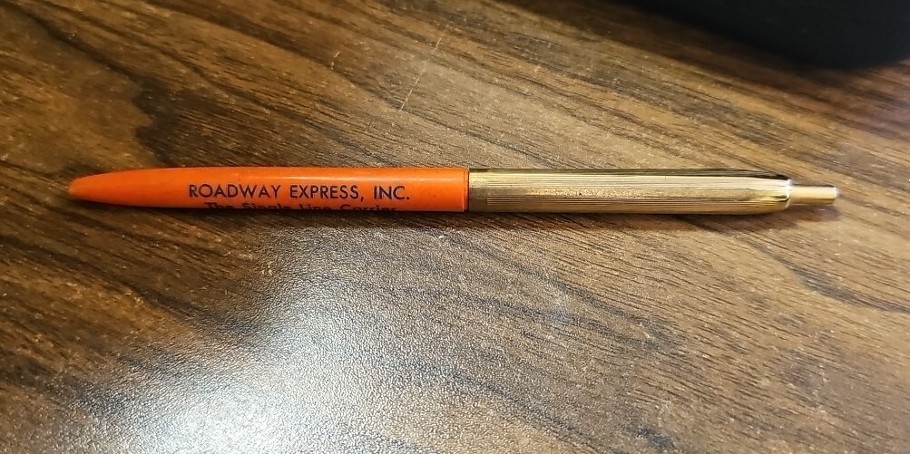 Vintage Rare Advertising Ink Pen Roadway Express Inc. Vintage Rare Advertising Ink Pen Roadway Express Inc.