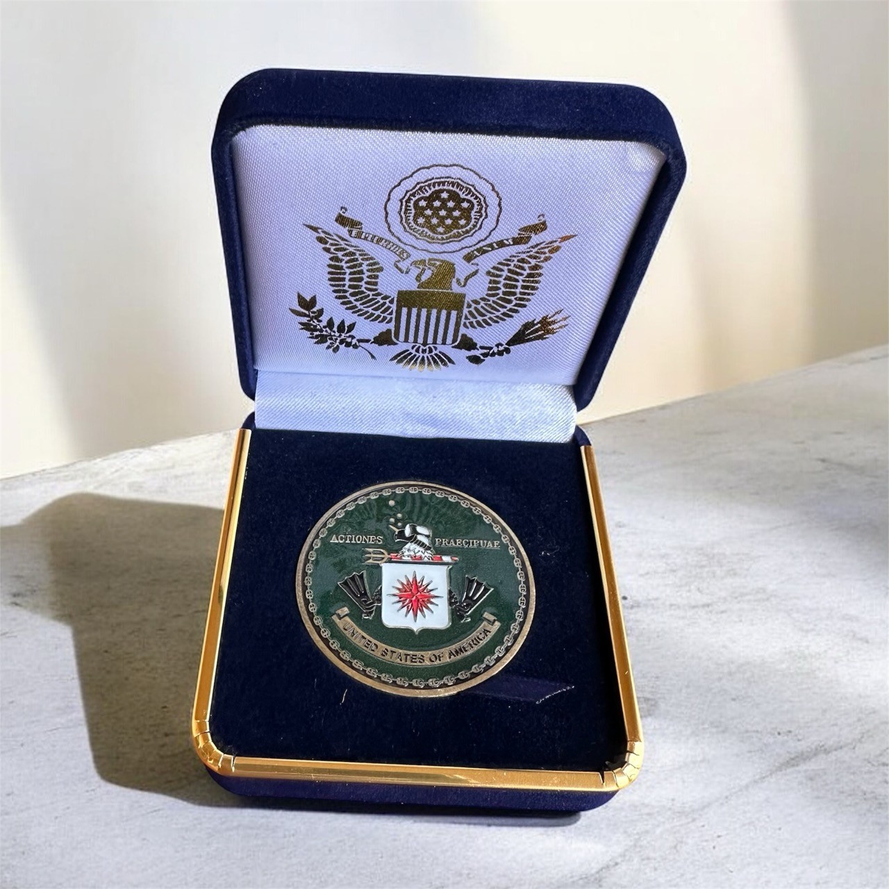 US CIA SPECIAL OPERATIONS GROUP Challenge Coin in Blue Velvet Case ·PERFECT GIFT