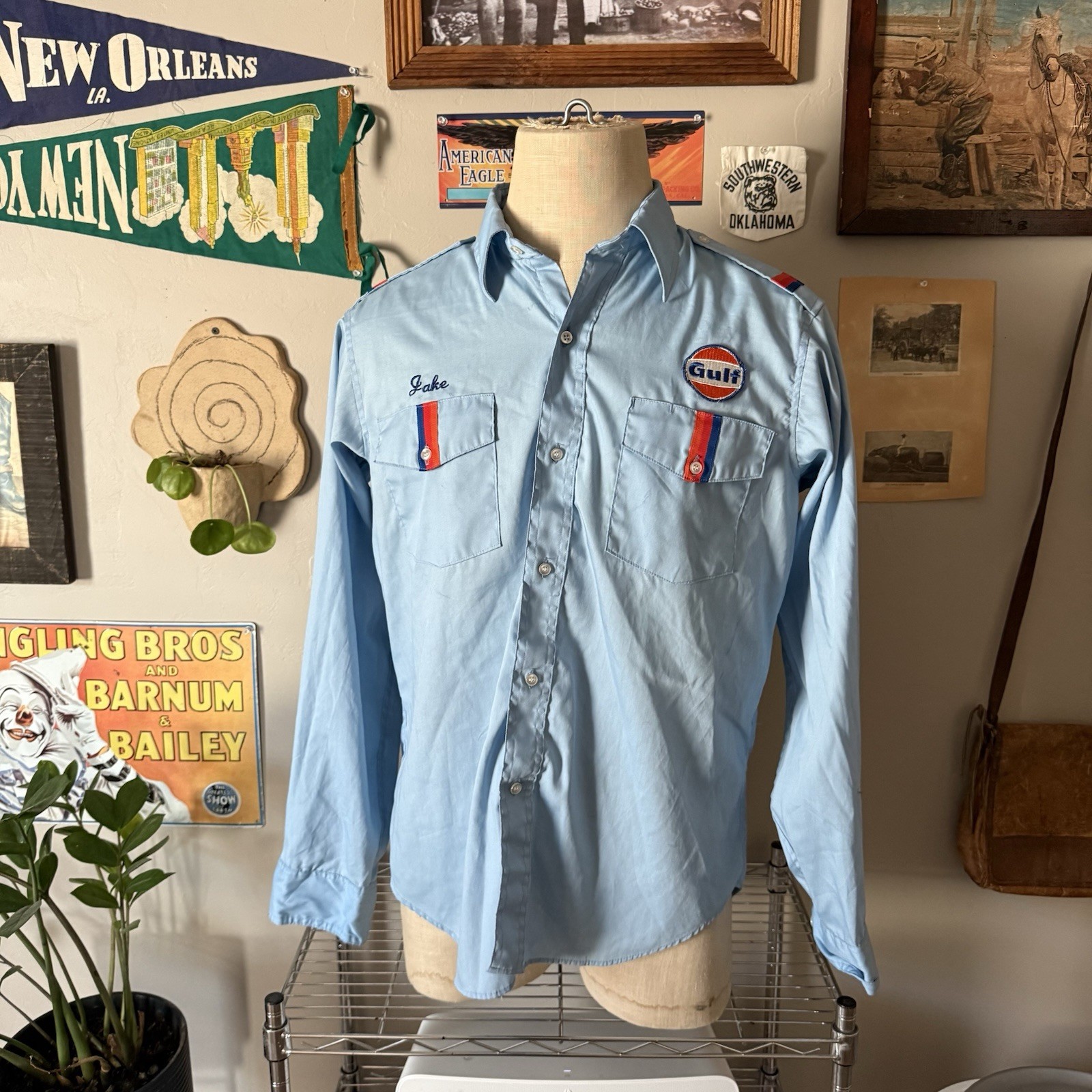 Vintage 1970s Gulf Oil Gas Station Attendant Uniform Shirt Lion USA Workwear