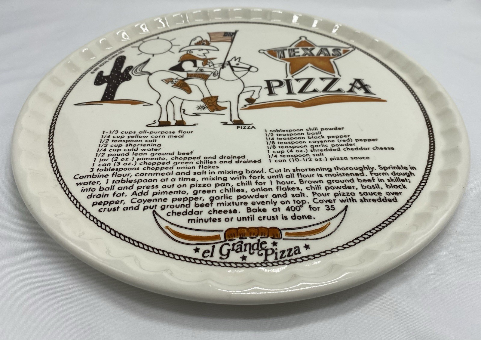 VINTAGE 1983 ROYAL CHINA CERAMIC 11.5” TEXAS EL GRANDE PIZZA PLATE w/ RECIPE