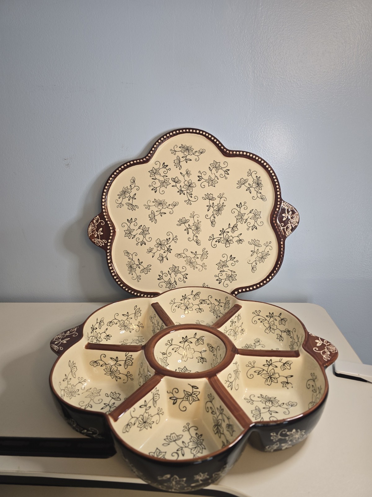 Temp-Tations Black Floral Lace Appetizer Veggie Chip & Dip Platter Tray Dish Lid