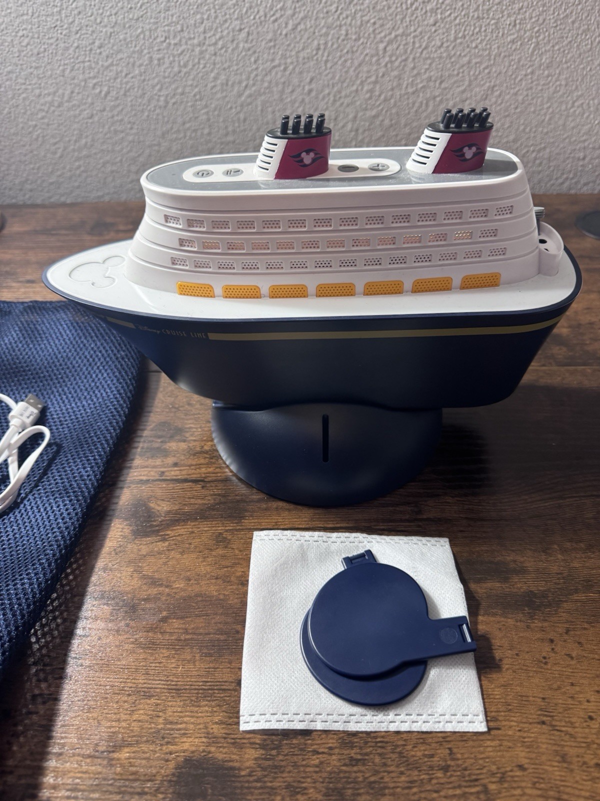 Disney Cruise Line Floating Ship Bluetooth Wireless Speaker Preowned DCL
