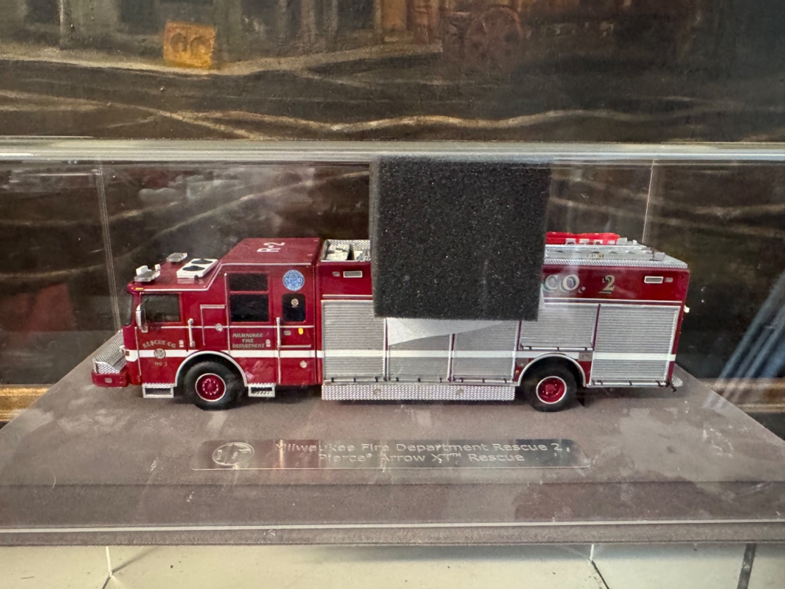 Fire Replicas FR02 Pierce Arrow XT Minneapolis Fire Rescue 2 1:50