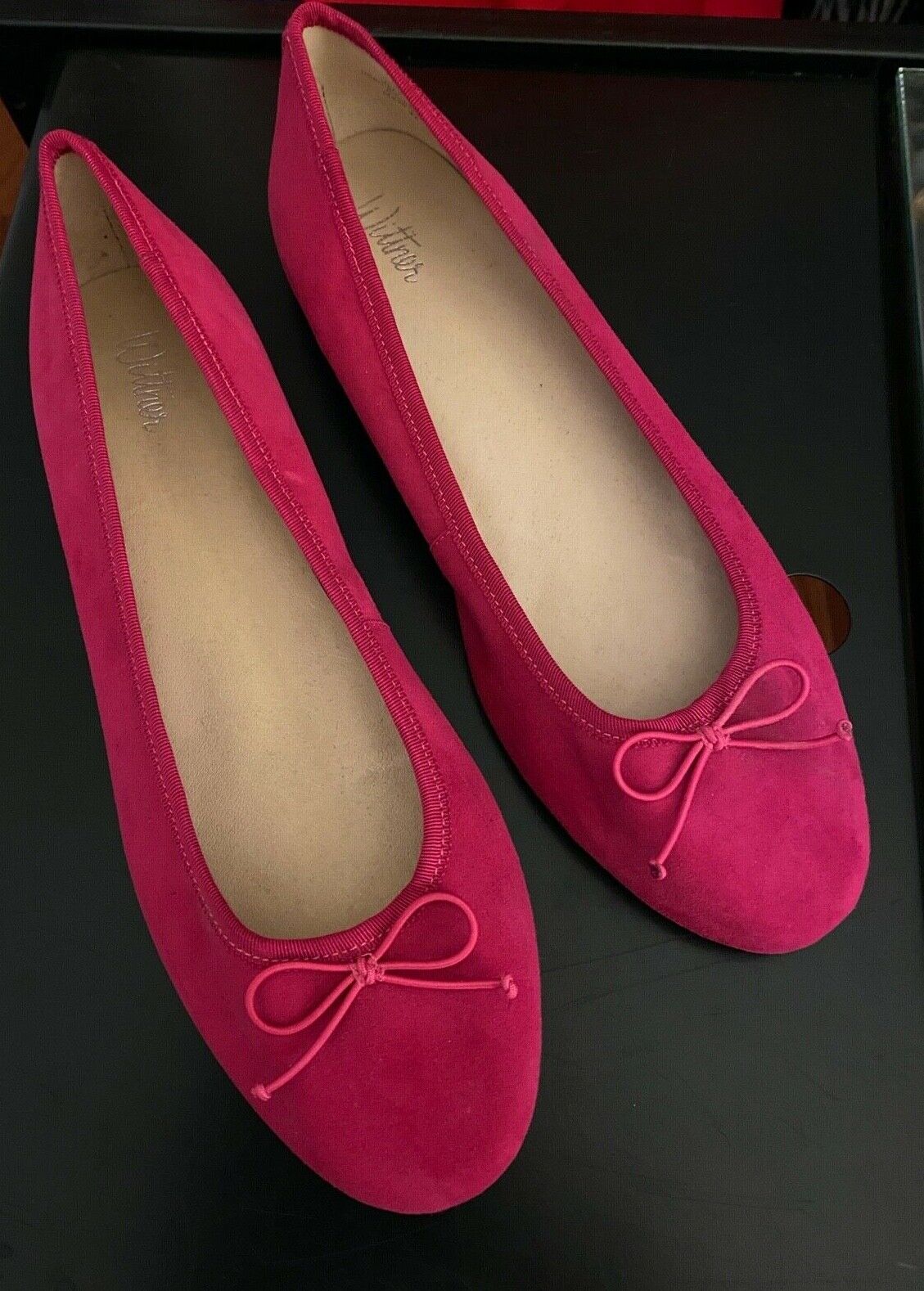 NEW WITTNER PINK SOFT SUEDE BALET FLATS SHOES 42 / 11 .